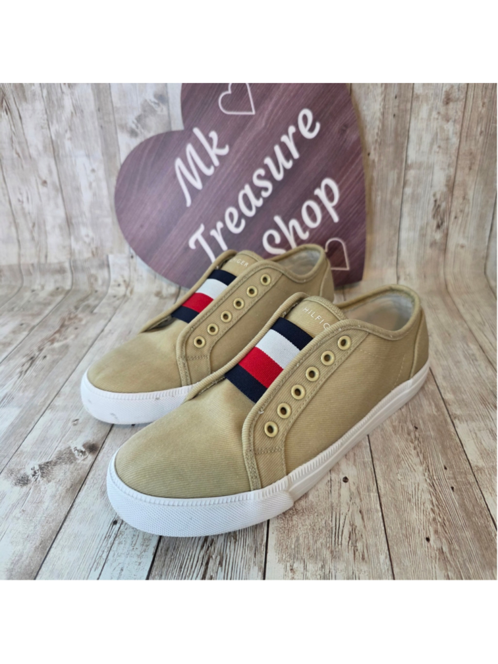Women's Tommy Hilfiger Beige Canvas Slip-On Sneakers Size 7.5